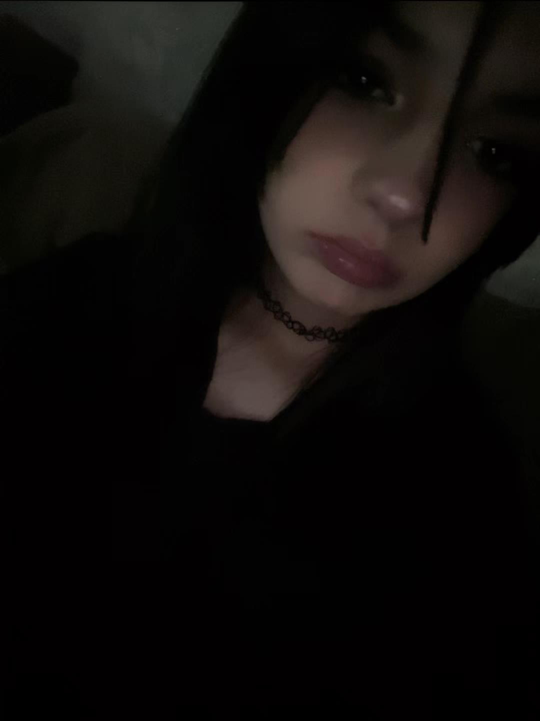 @>ди<