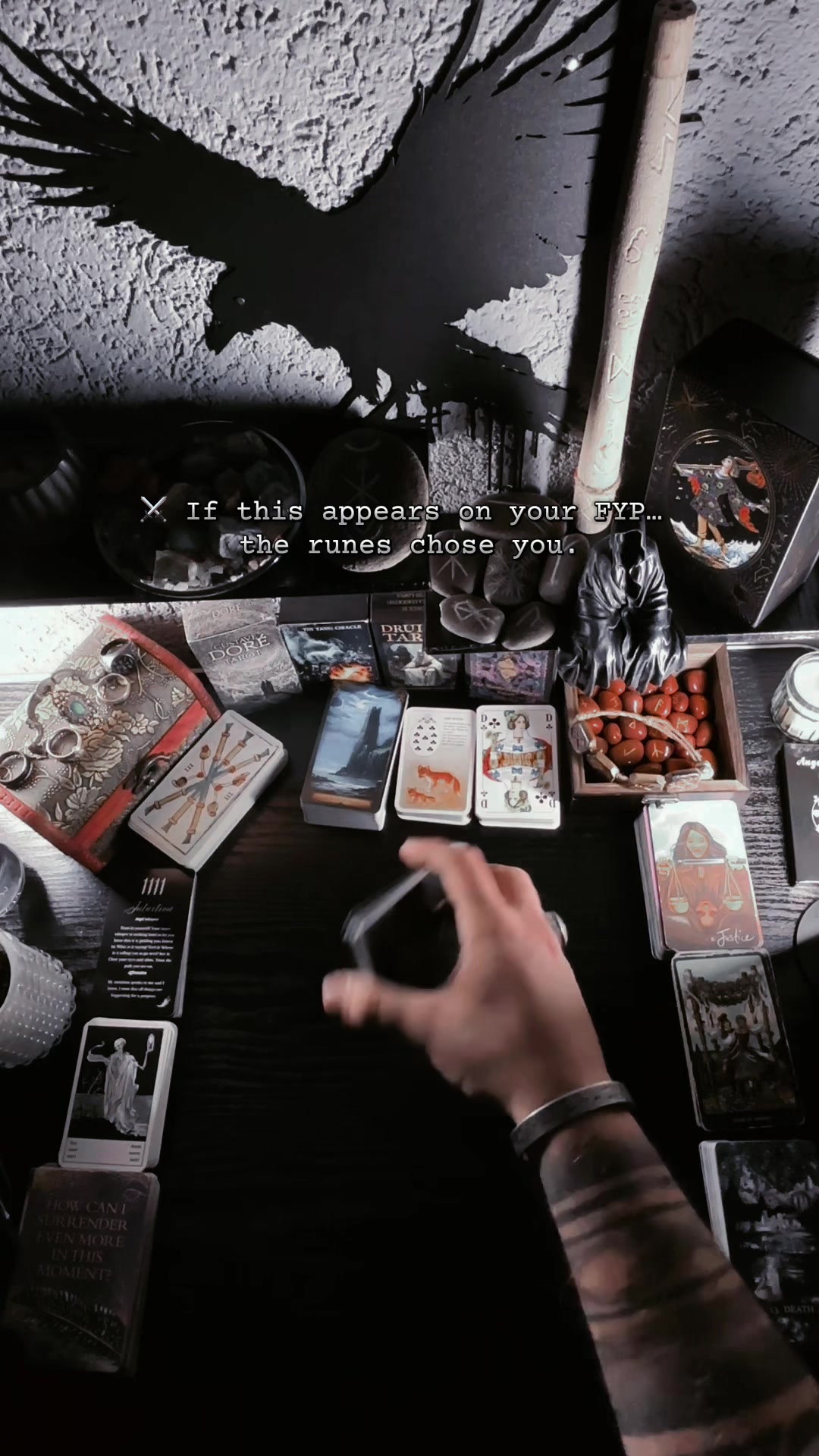 @Nightshade Whispers Tarot