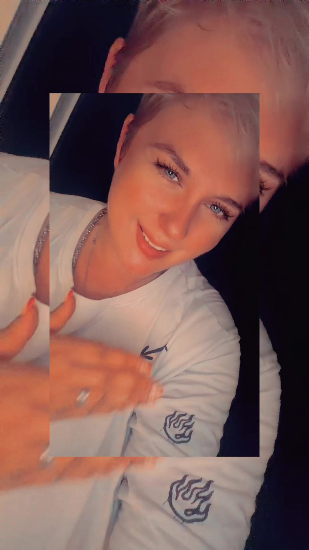 @Carmen♥️😈~FoxiUndCarmen4live~