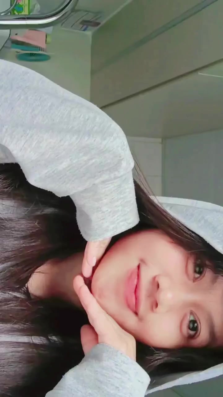 @Elii