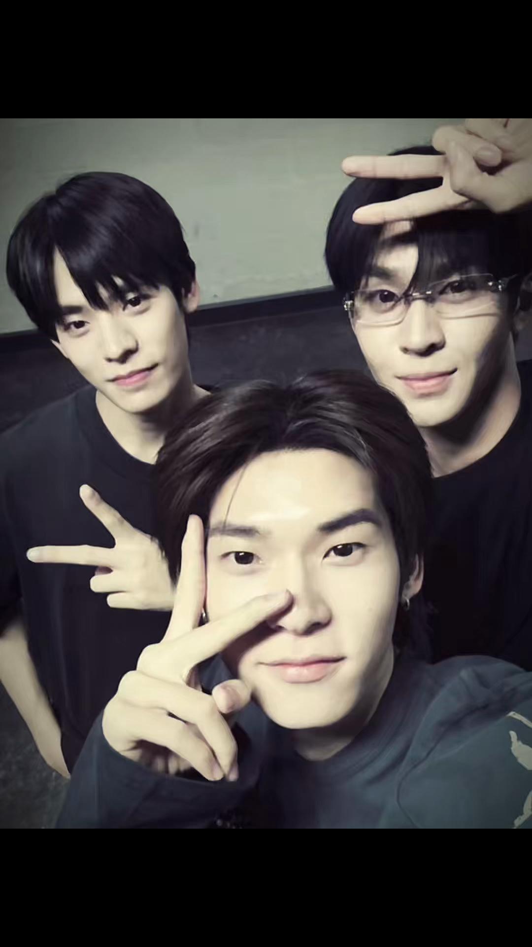@เดือนนี้เดือนอะไร