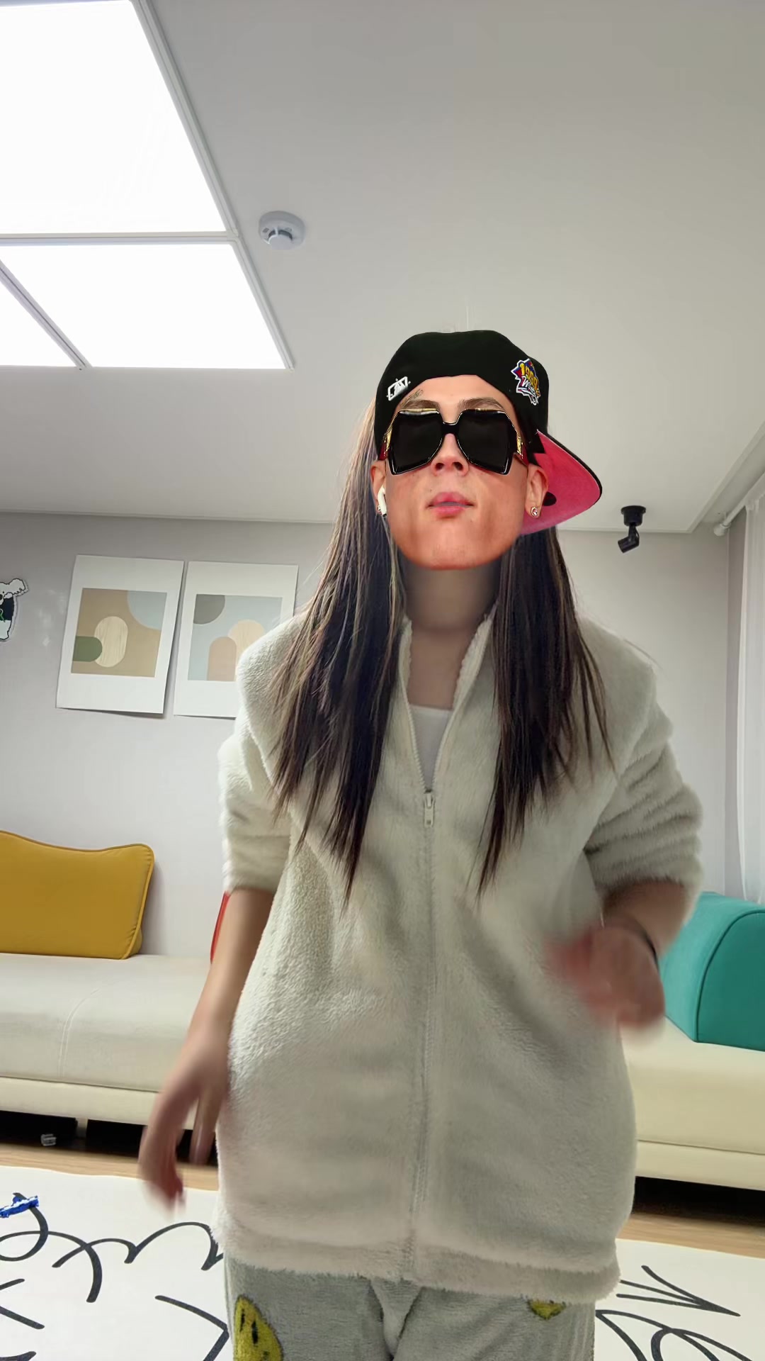 @지유