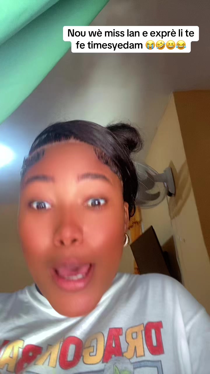 @Ashoolie.🎀