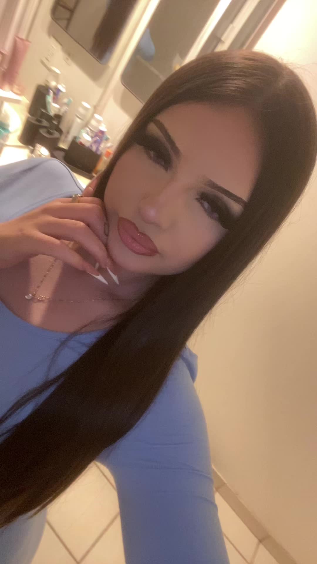 @_divinemamii