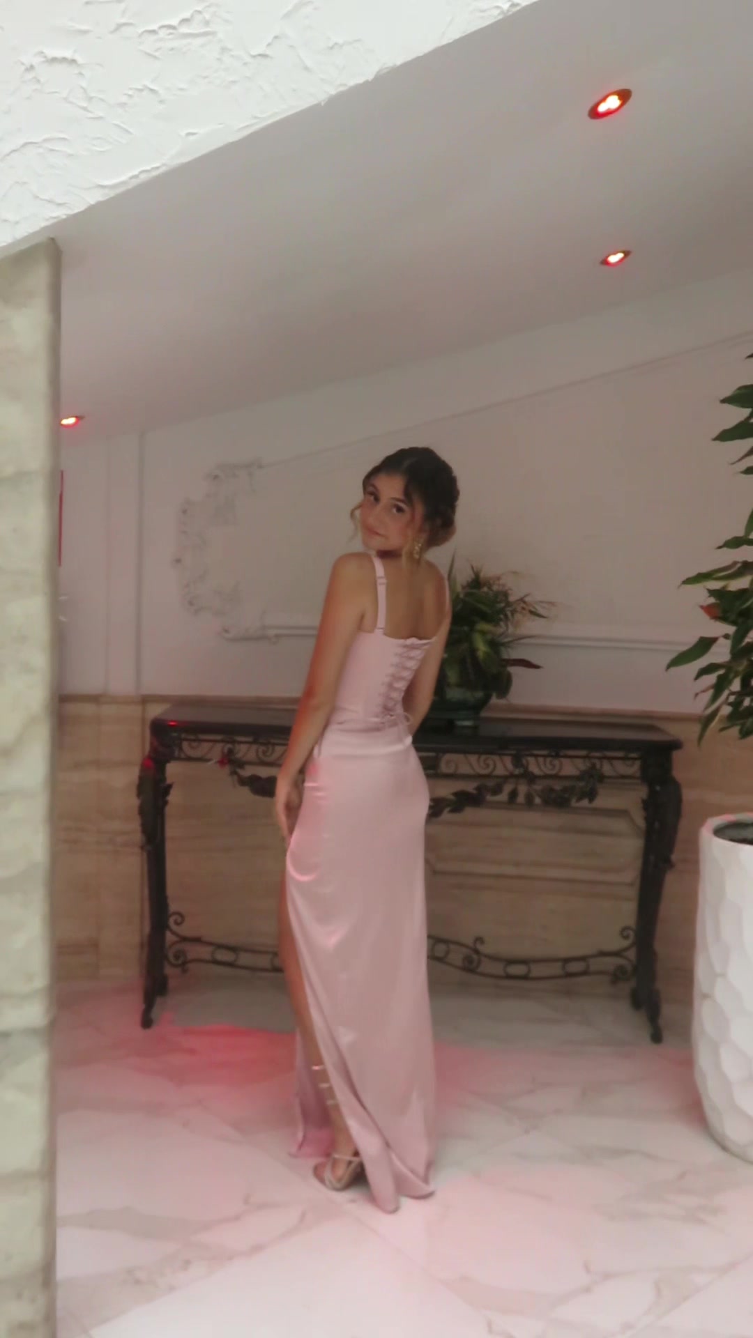 @Ari