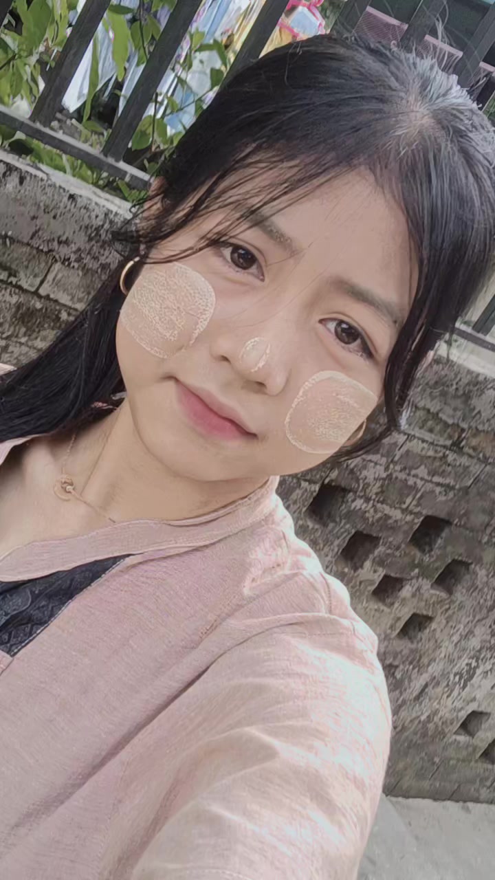 @☯💗မြတ်နိုးဝေ💗☯