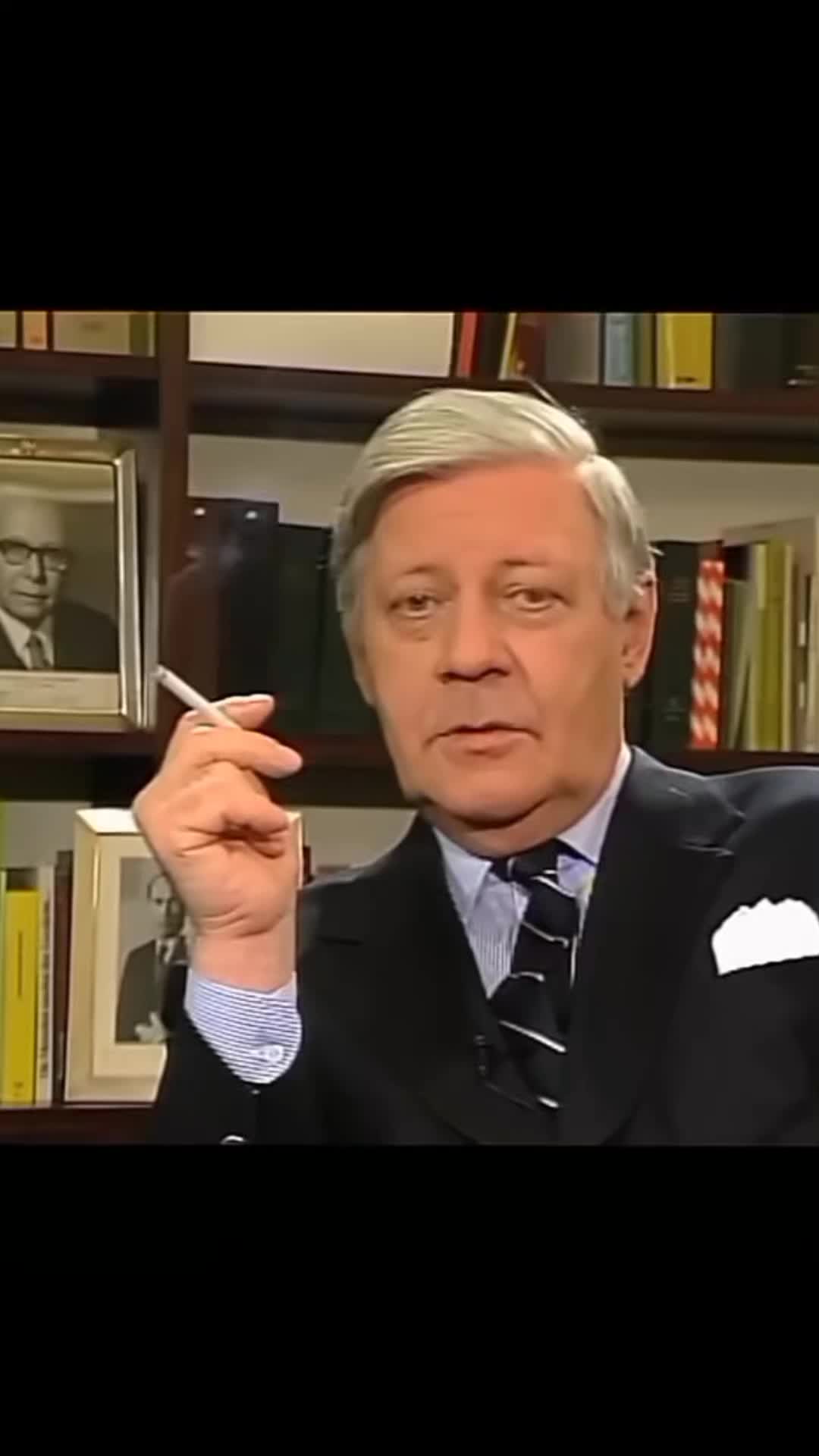 @AltKanzlerHelmutSchmidt.clips