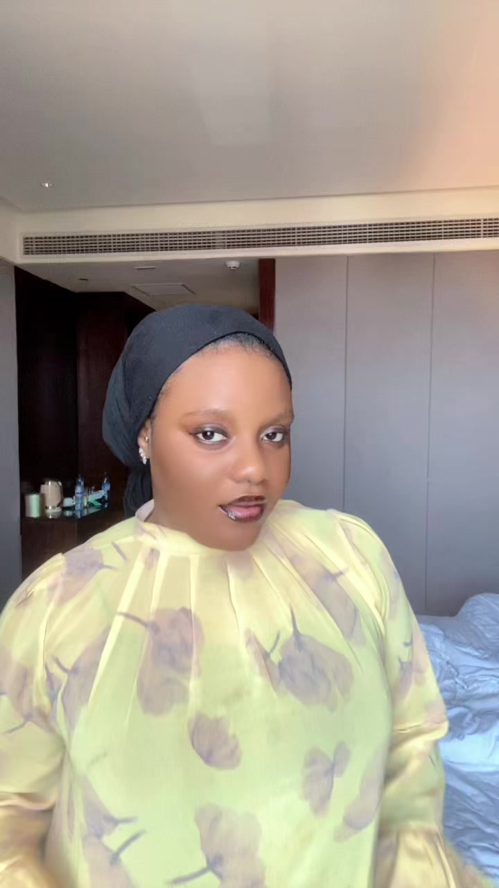 @Queen- Bee