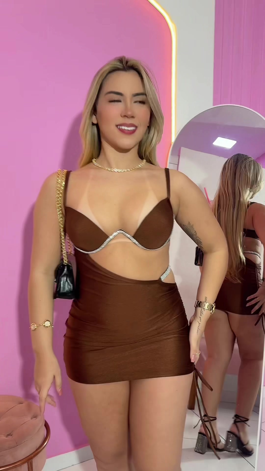 @thaymodasfeminina