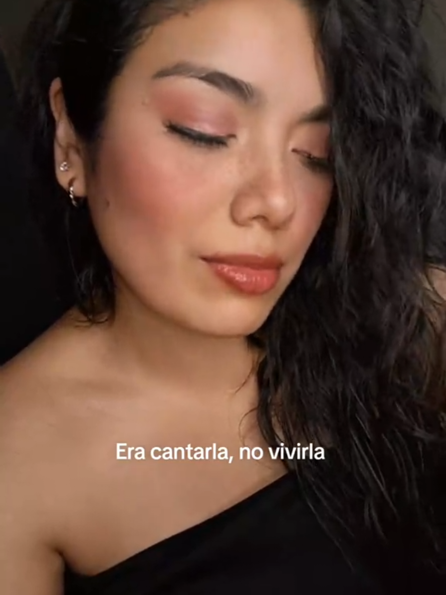 @ᴀɴᴛᴏɴᴇʟʟᴀ ꜱᴀɴᴛᴏꜱ 🦋