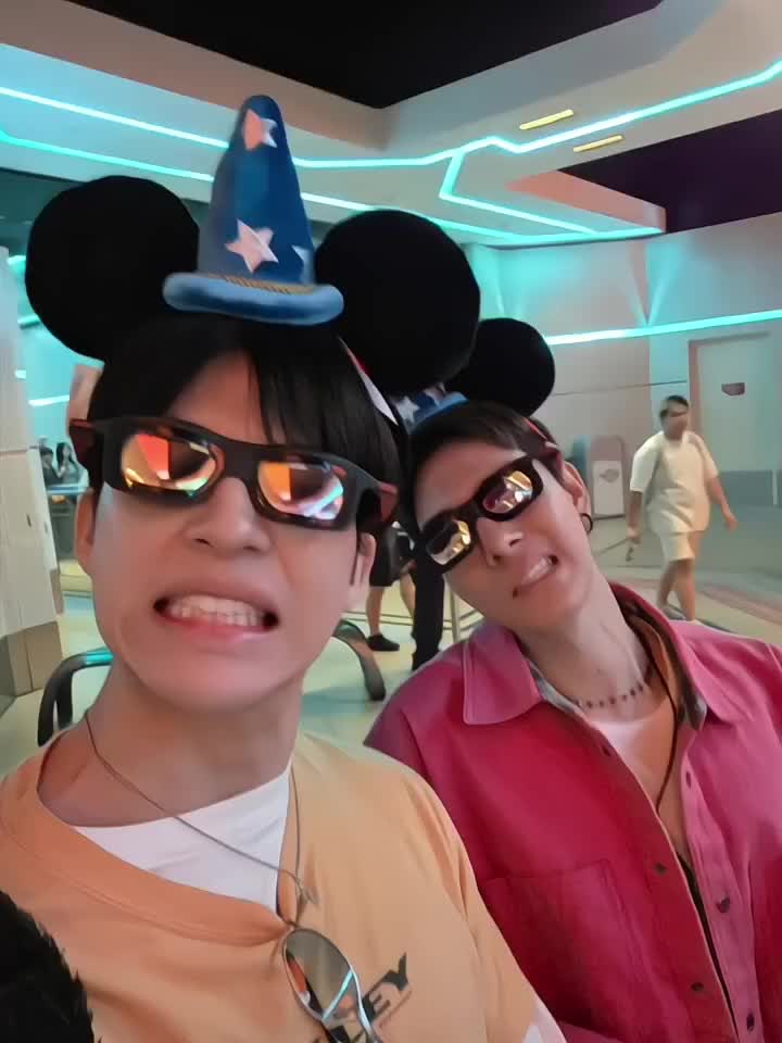 @ม ۶ৎ
