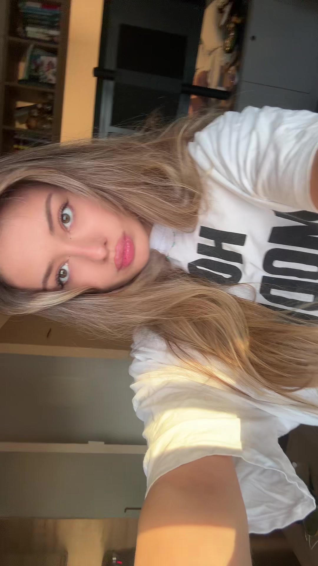 @vlovbae