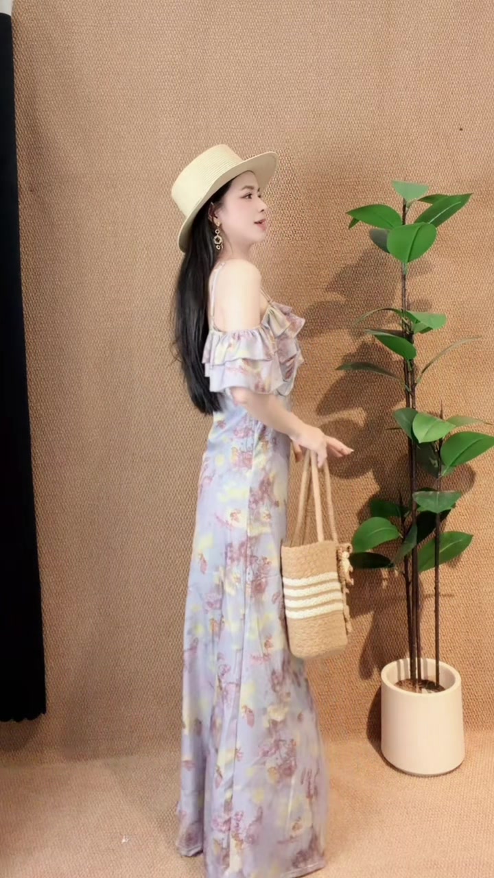 @ຮ້ານລິລີ່ເສື້ອຜ້າ Lily服饰✨