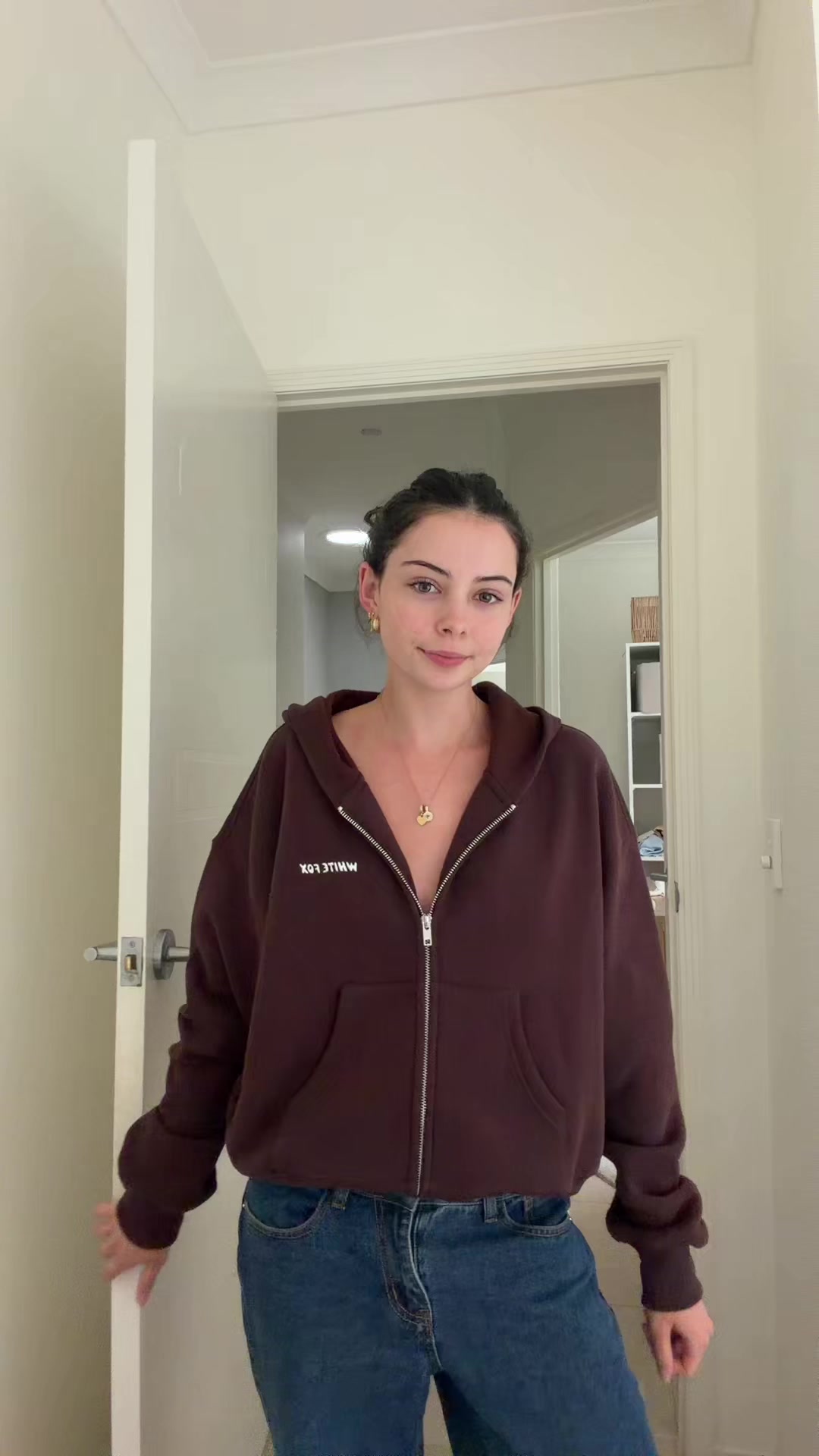 @Ava