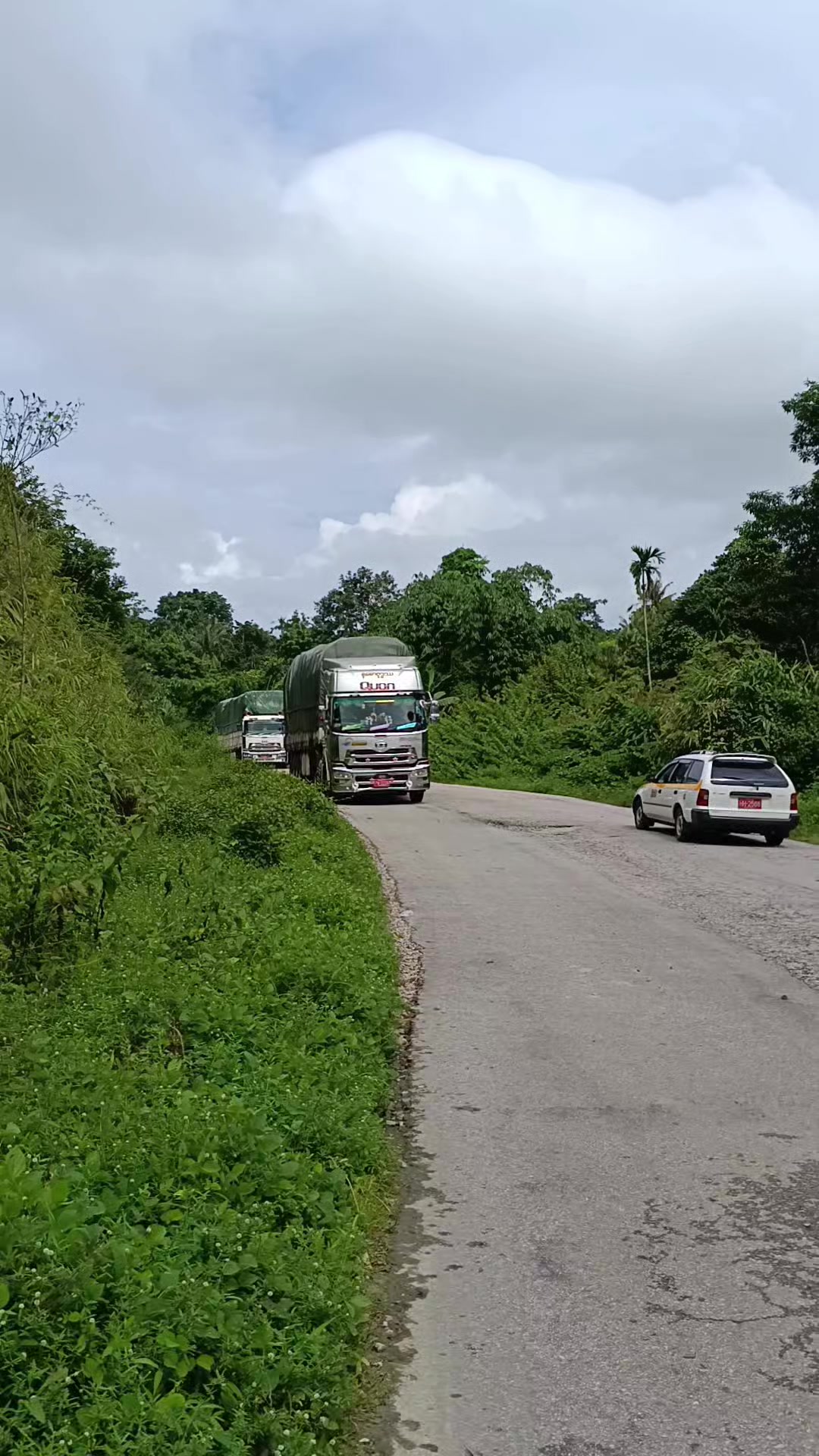@မောင်ခန့်🧸ကျောက်ဆည်သား🐘