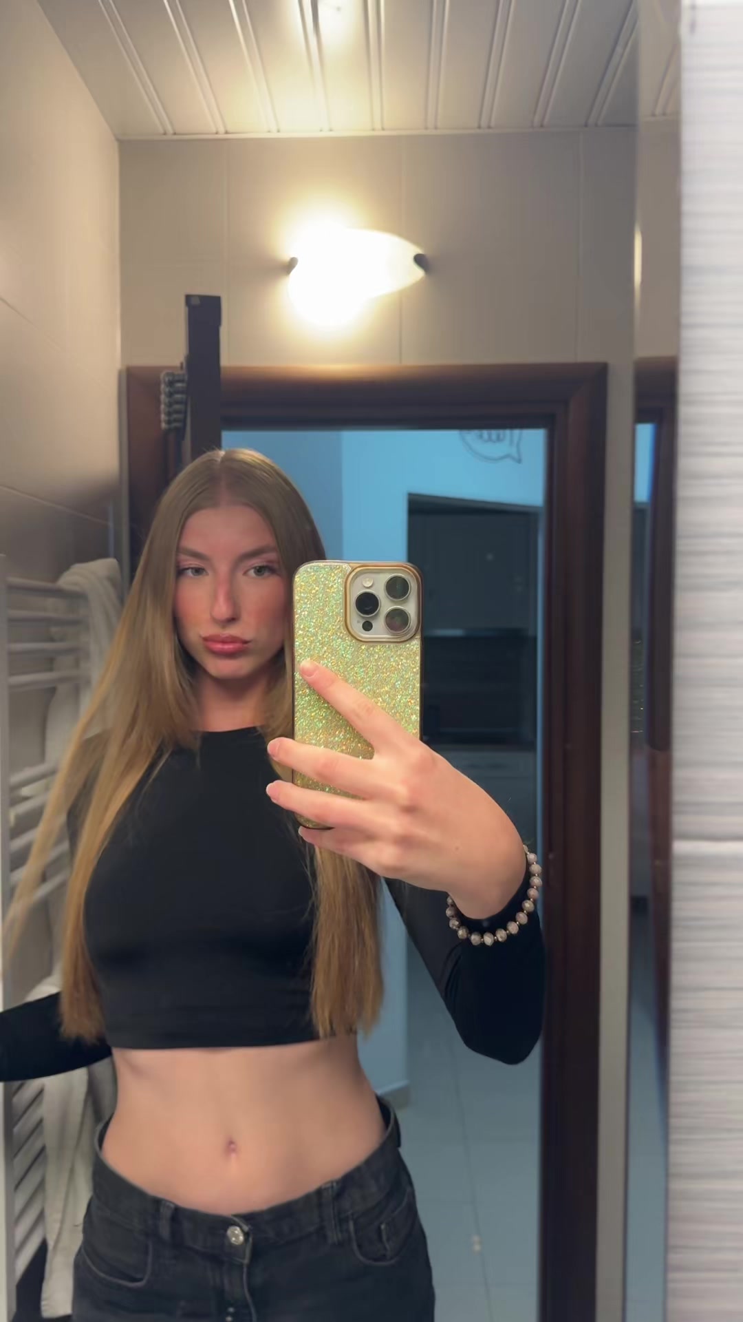 @mishelbratikovaaa