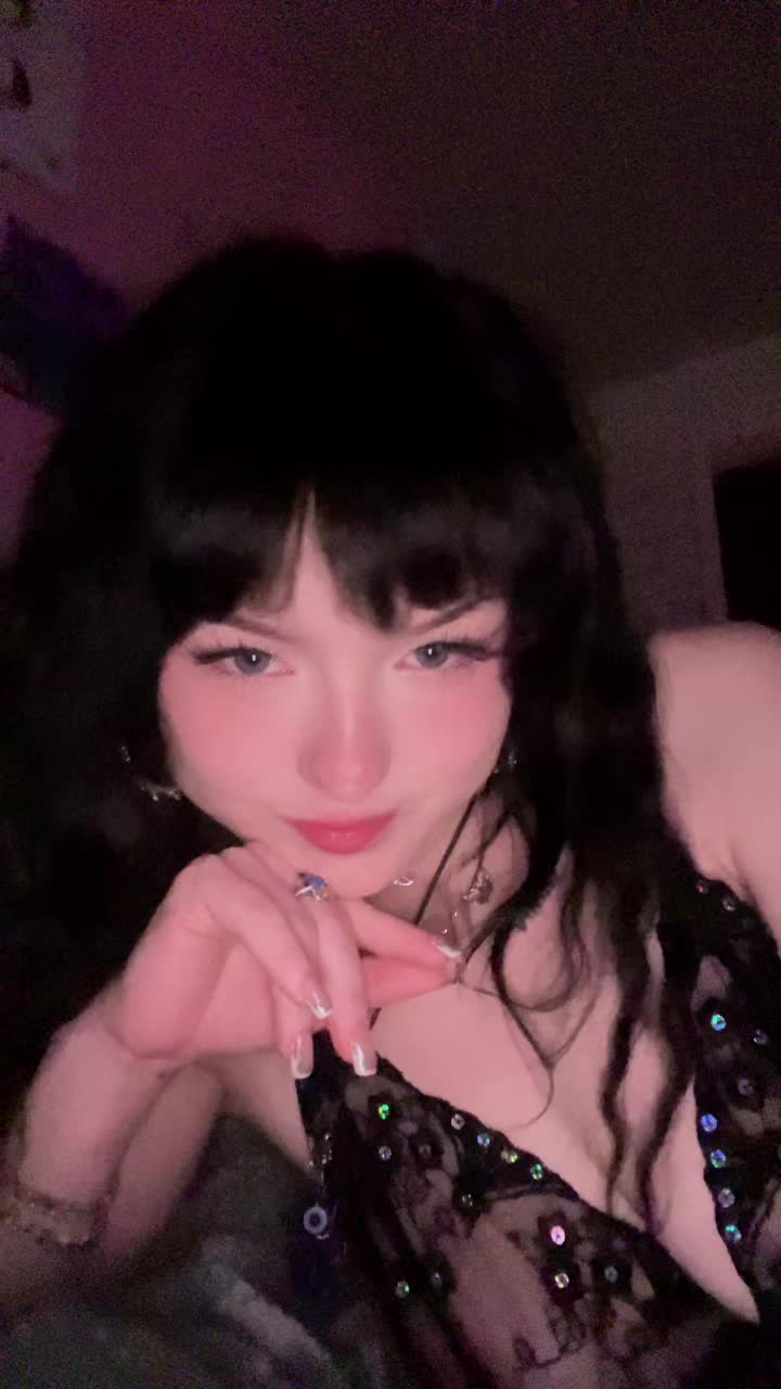 @ebony