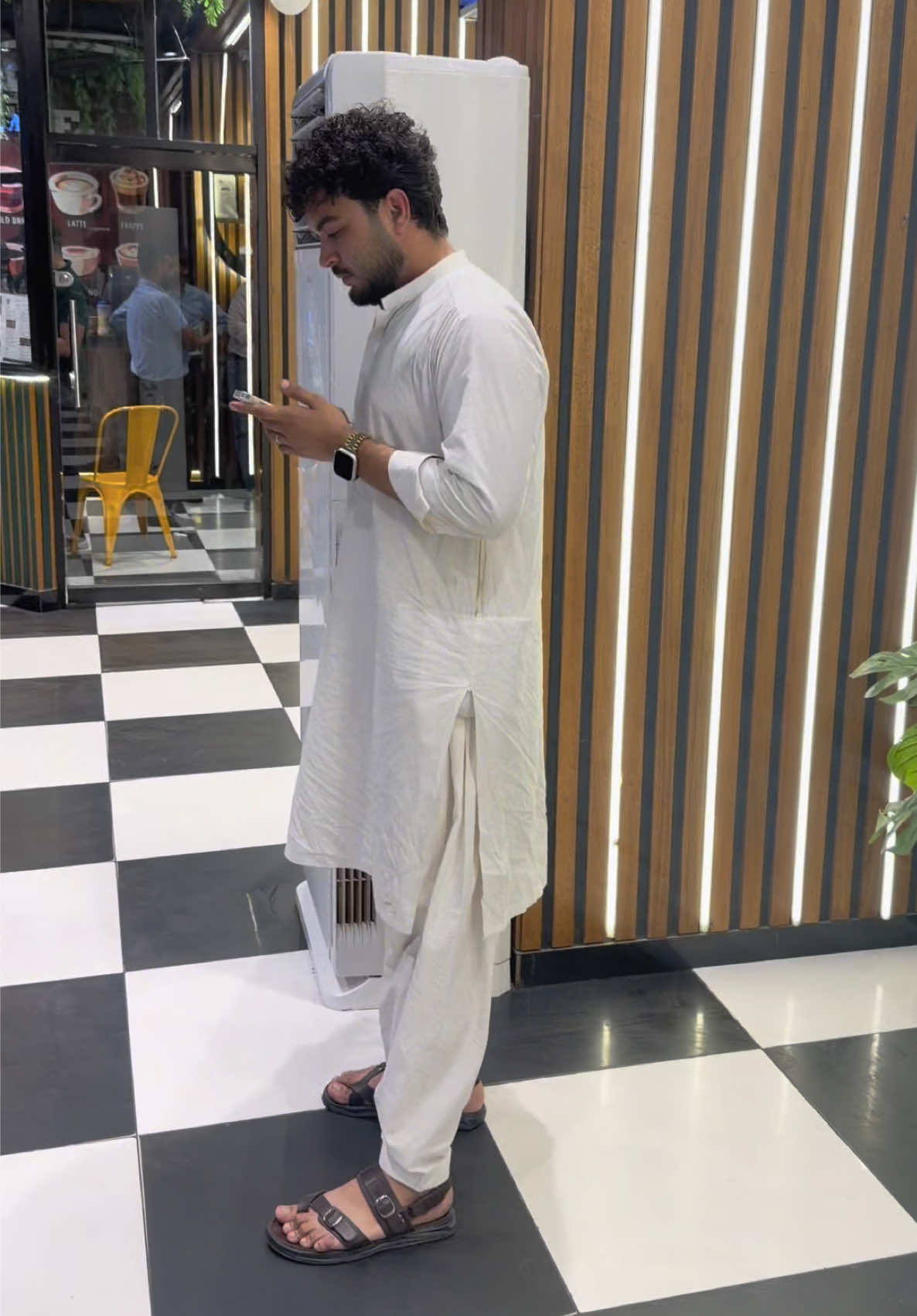 @انس خان