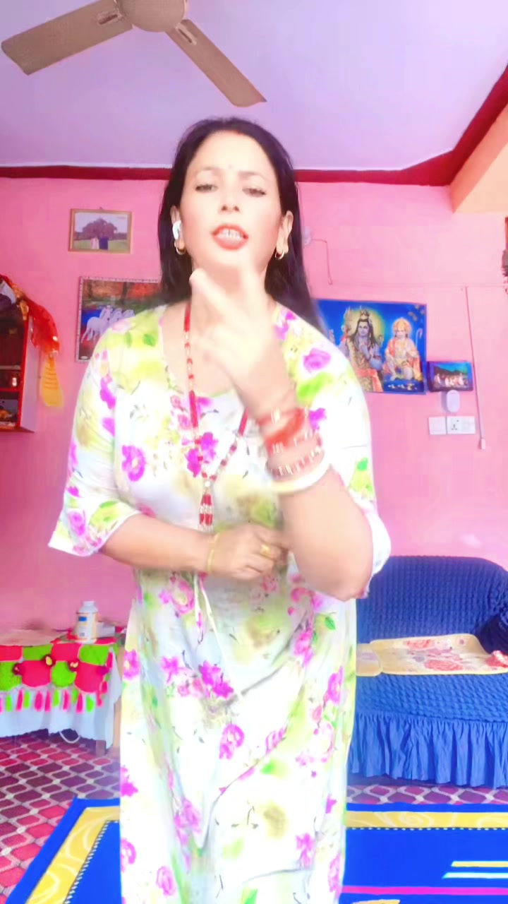 @Tara Khadka 🌷R ❤️pu❤️pu