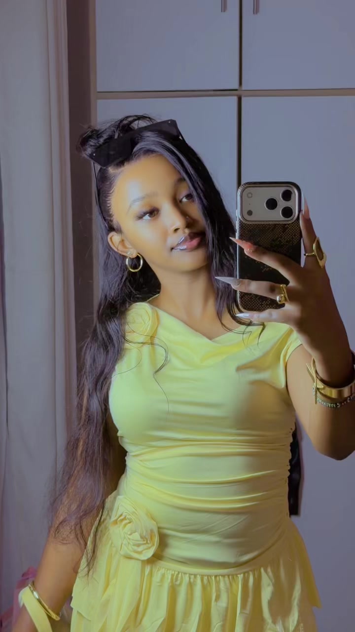 @Joy_Dee