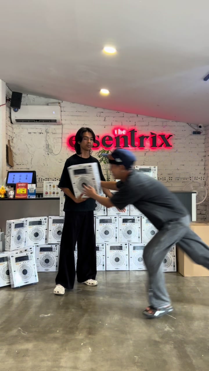 @The Essentrix