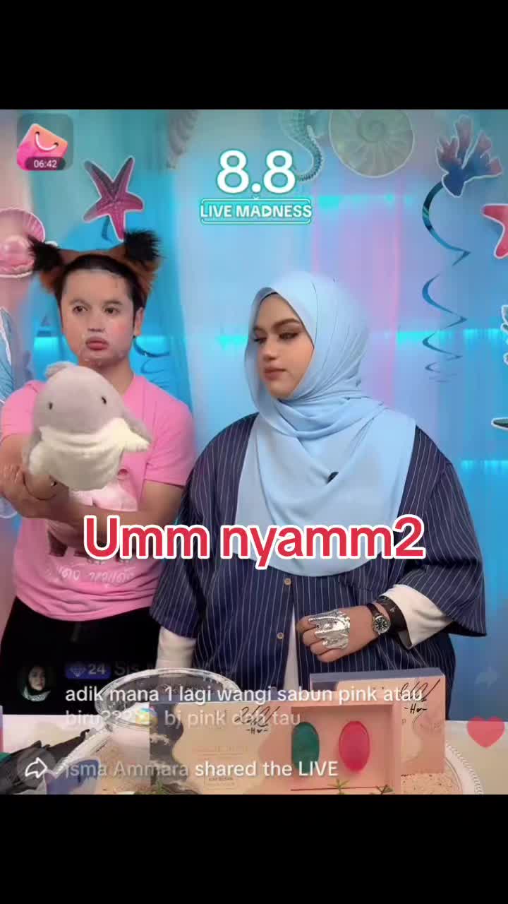 @Nina123@🦈