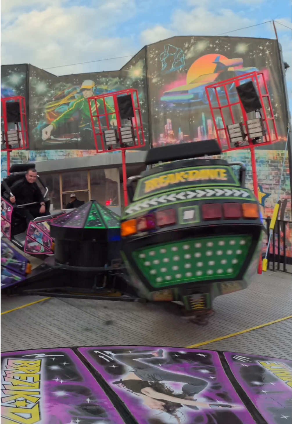 @funfairrides360