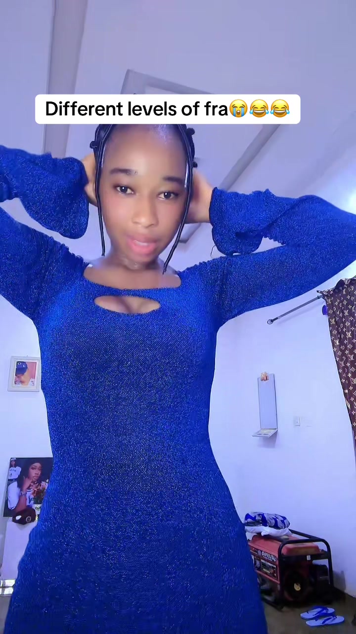@AYOMIDEY THEEKITIGIRL 🤡