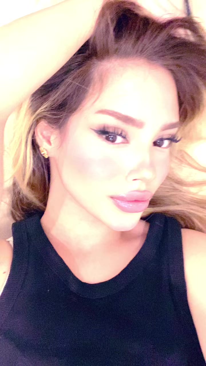 @nazninanjomi