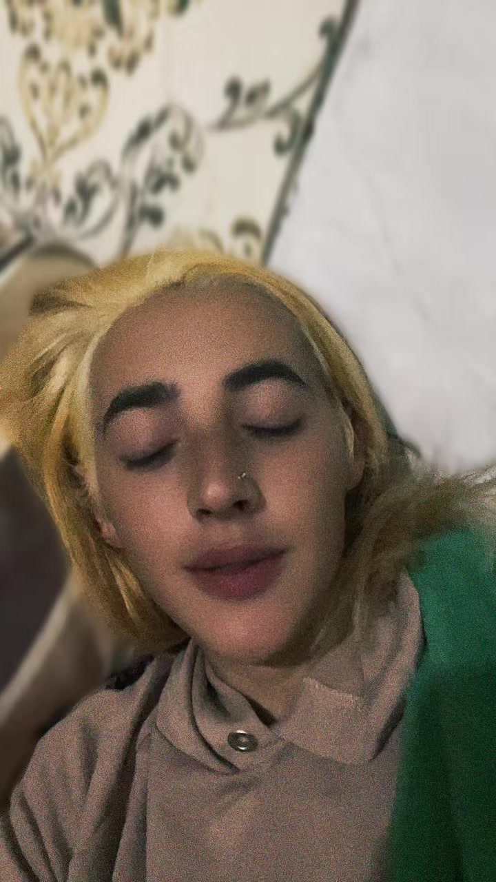 @Разбитое сердце на куски 💔
