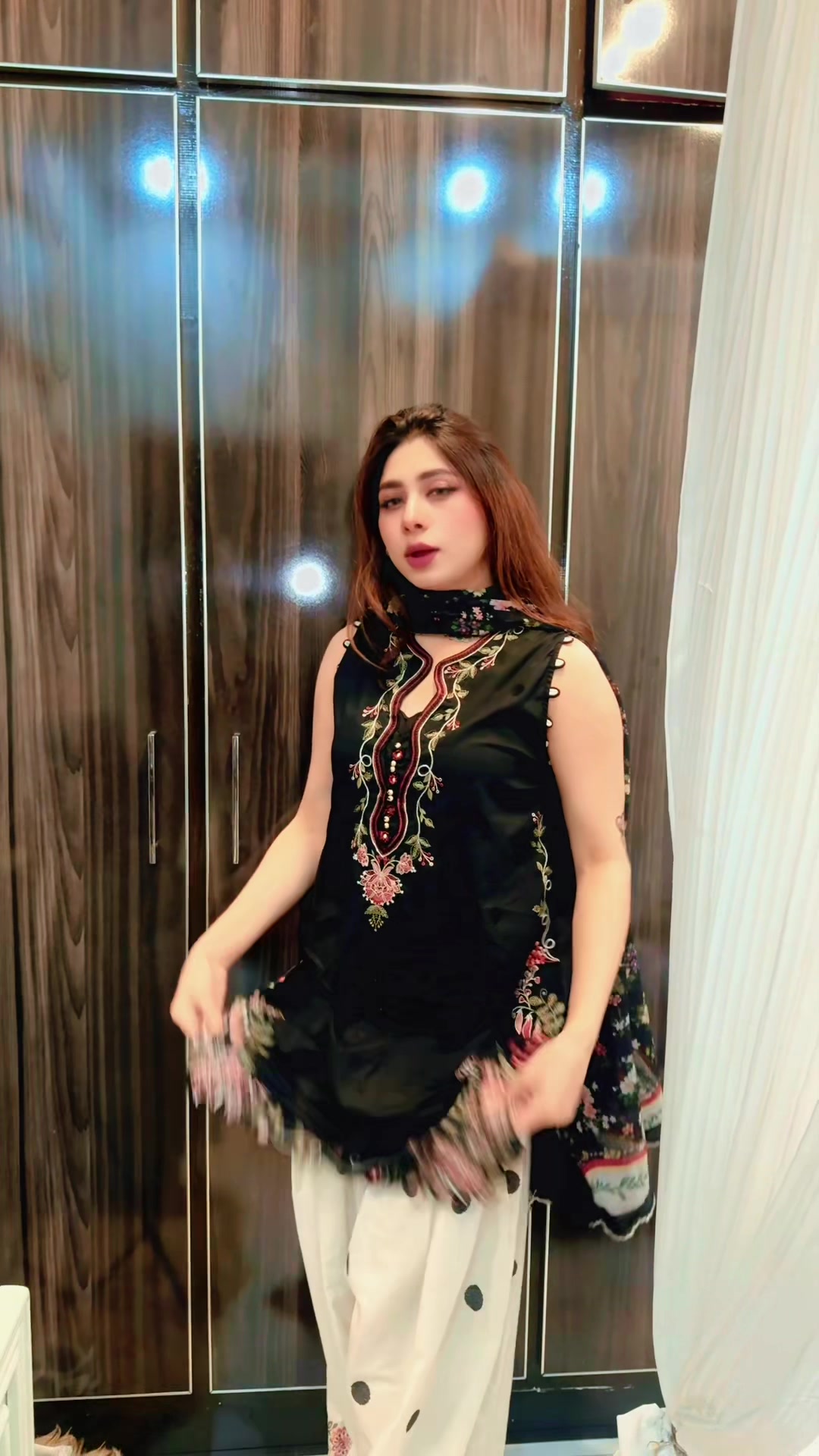 @🧚♀️Urooj pari🧚♀️
