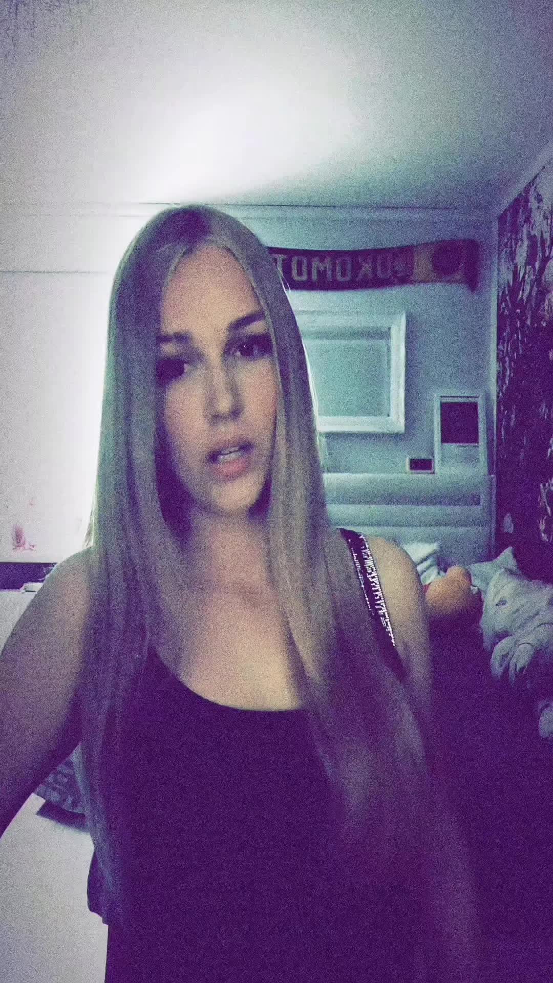 @𝐂𝐡𝐚𝐫𝐥𝐨𝐭𝐭𝐞ꨄ