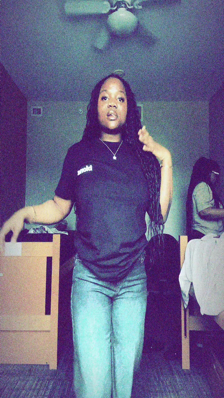 @Fiyin🤨