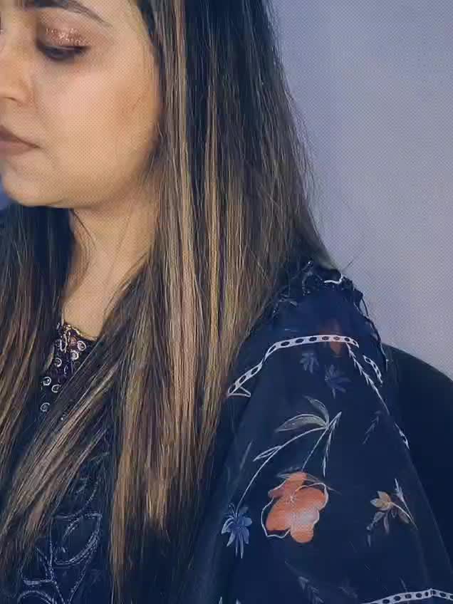 @Aroohanaz