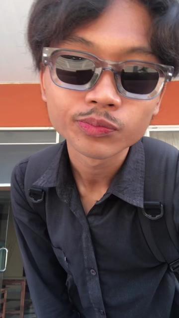 @Inisial F 👾