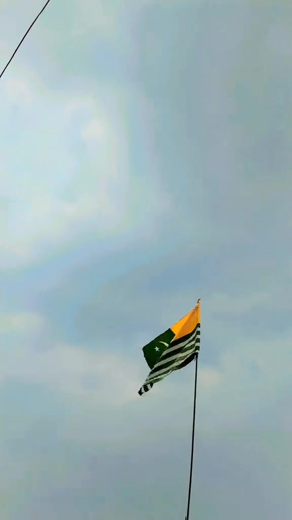 @🍁 amjad Kashmiri 🍁