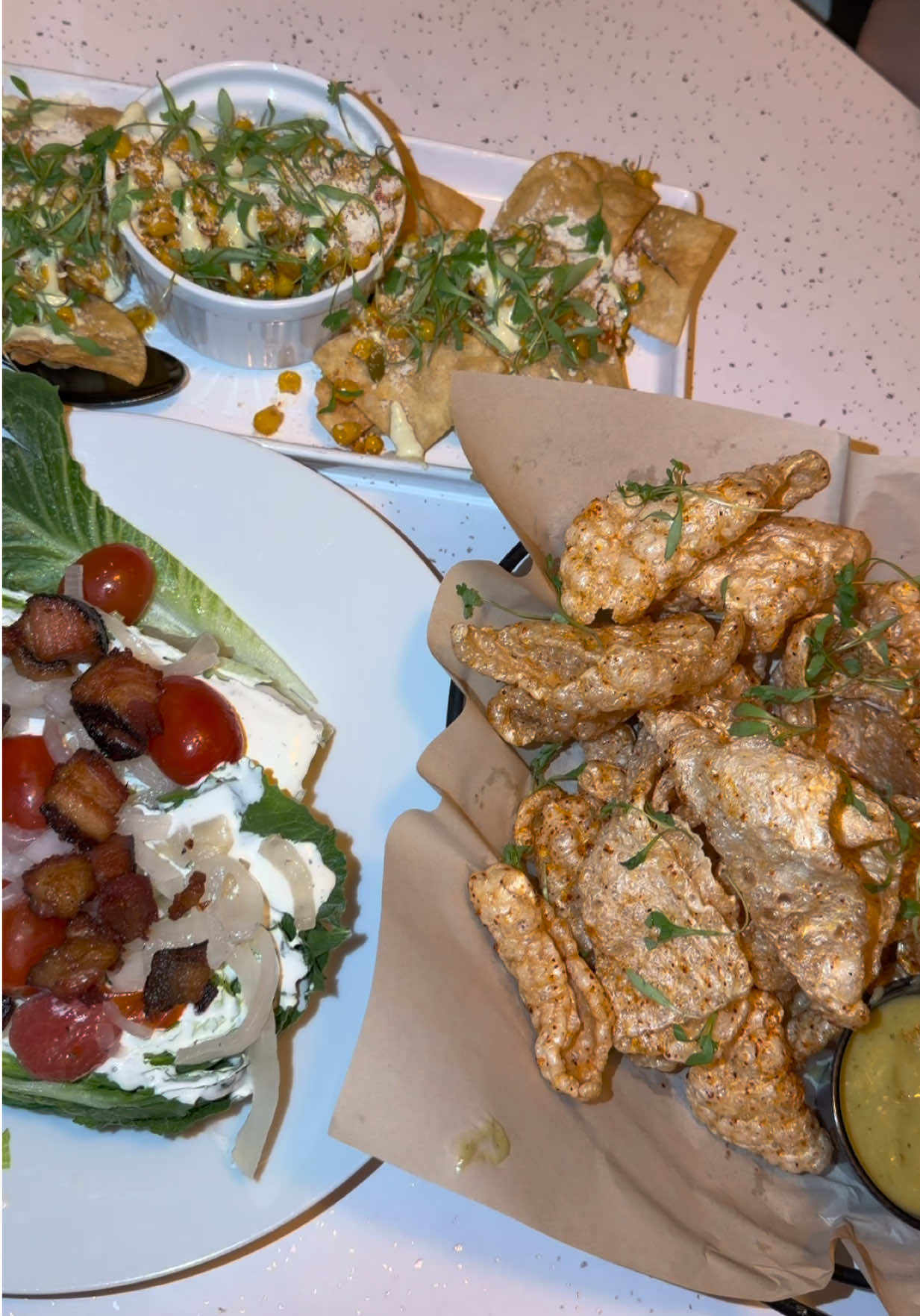 @riseanddine