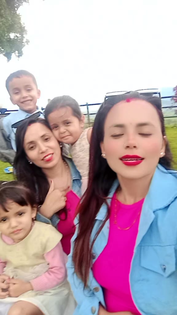 @Sanaya San