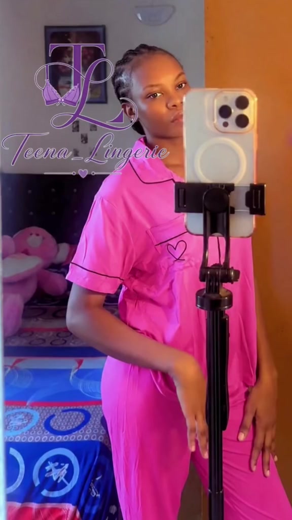@Teena_lingeries