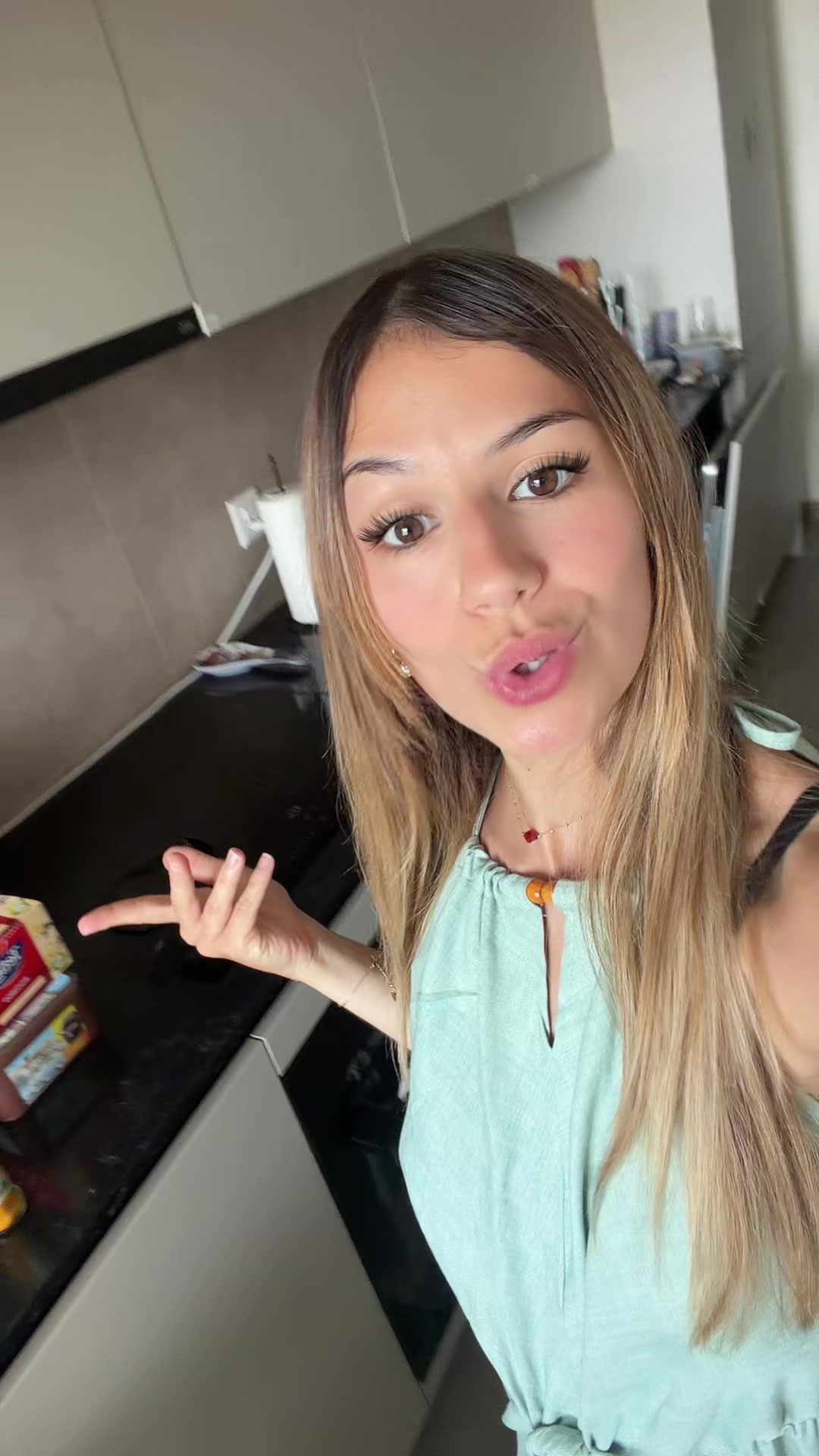 @Pauline26