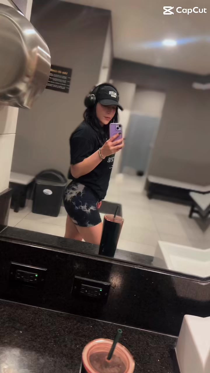 @Itzelandia