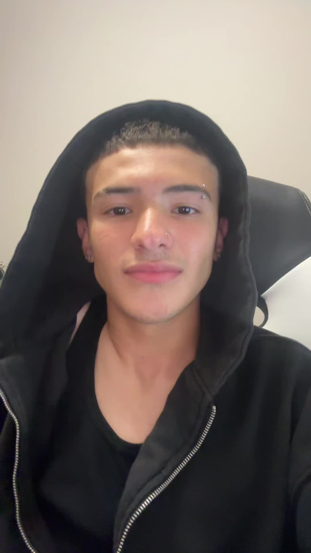 @el.elli0t_