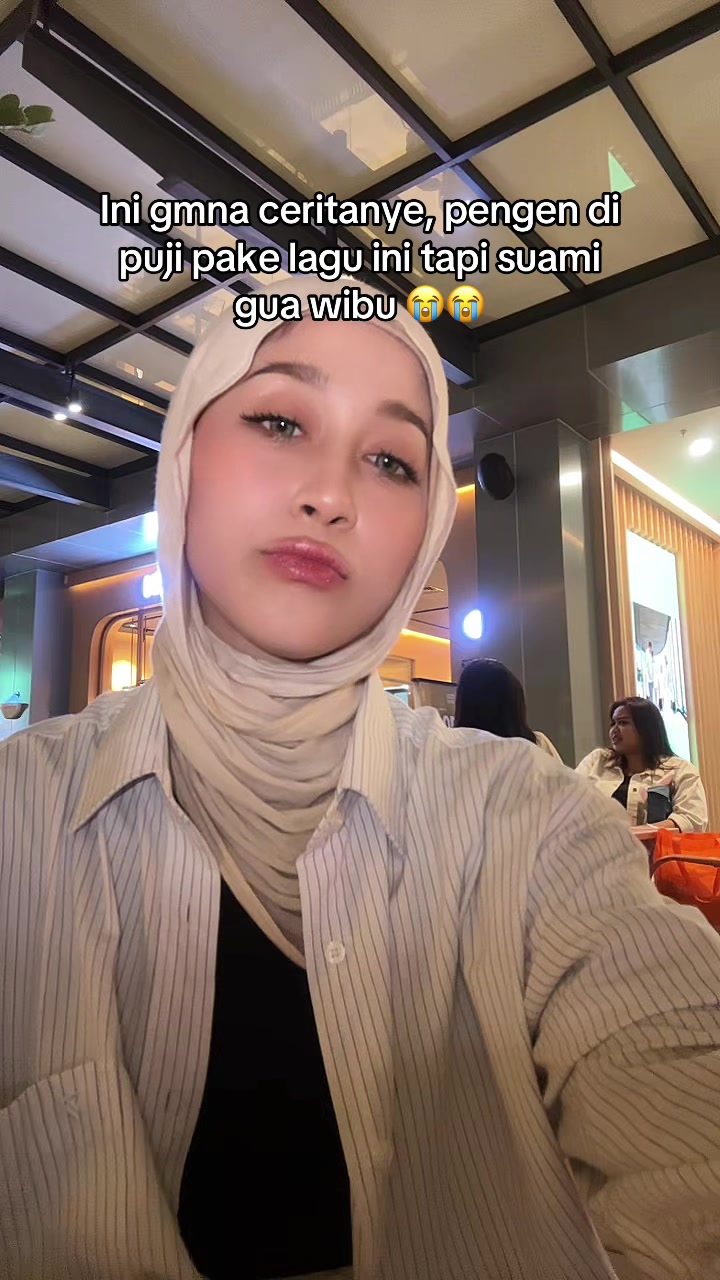 @Silvia Andrianiii