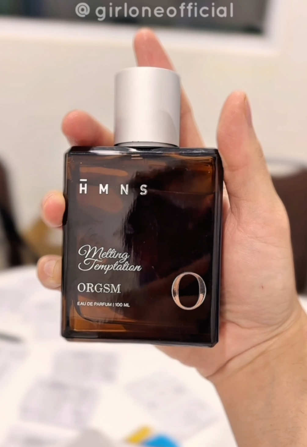 @girloneofficial