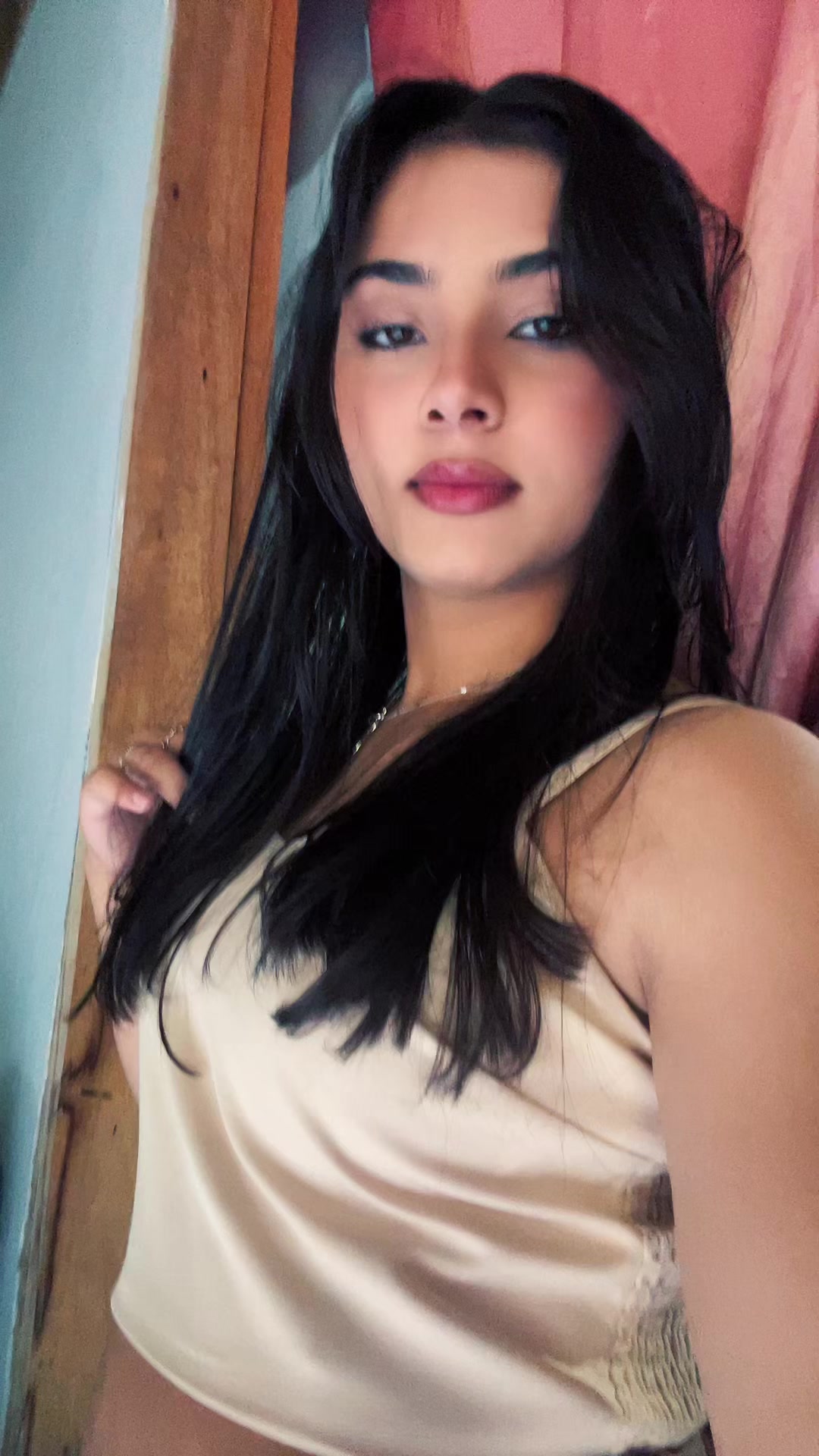 @julia_fanti_oficial_
