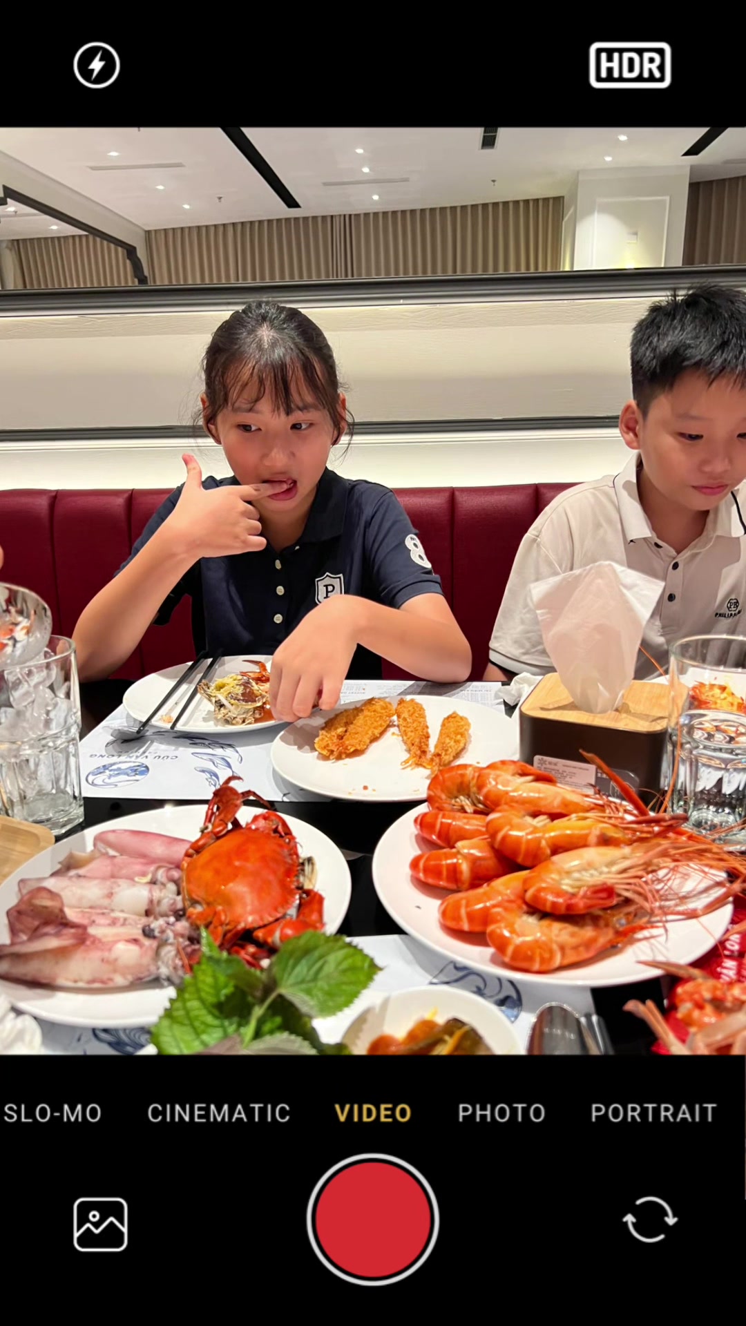 @Hay làm hay ăn