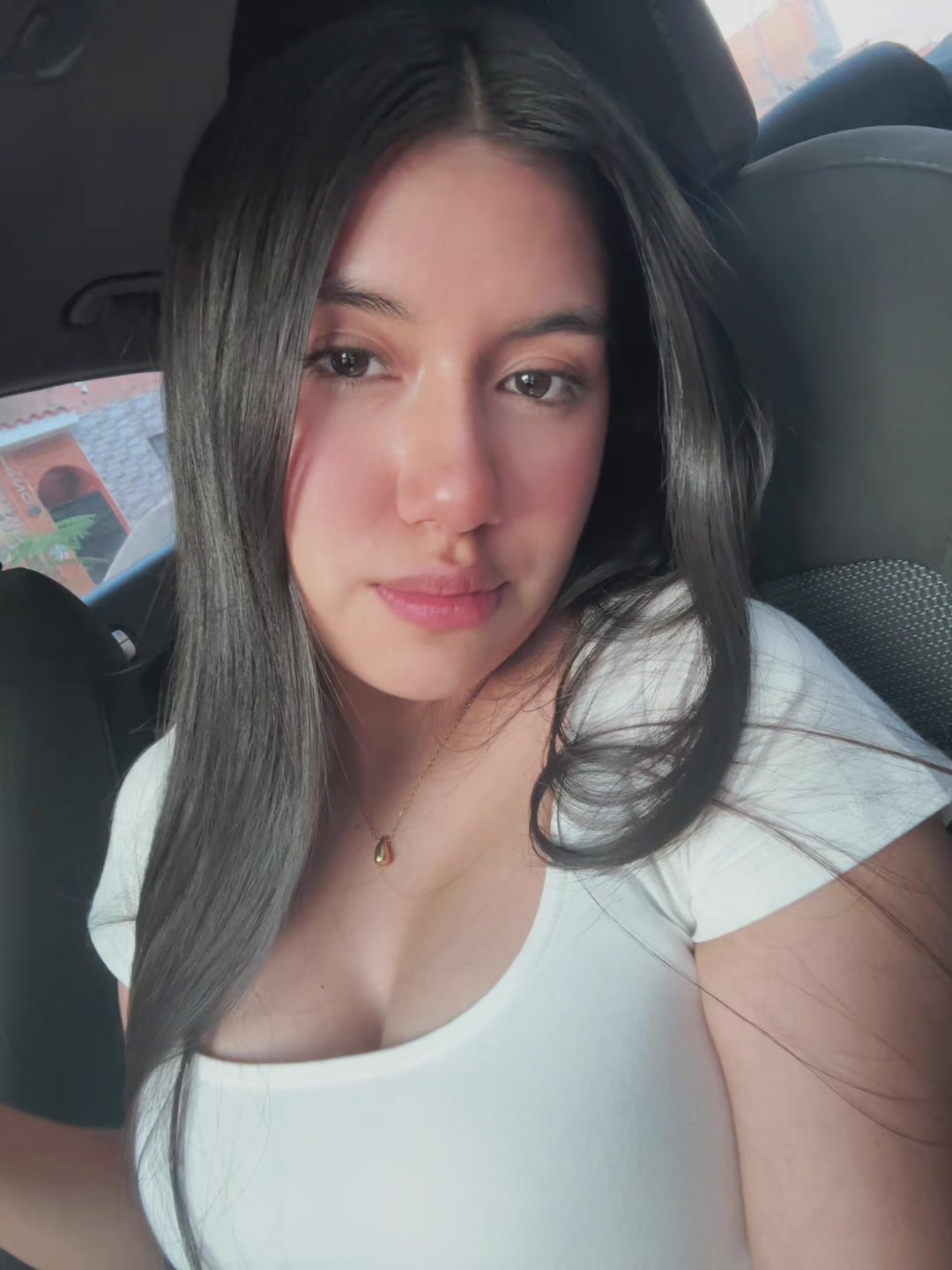@Yohani._