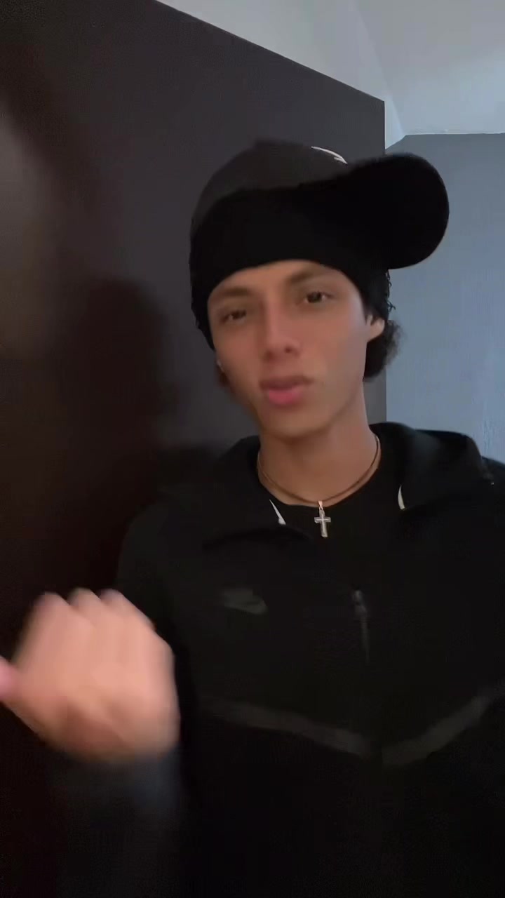 @aaron3lg 🦈