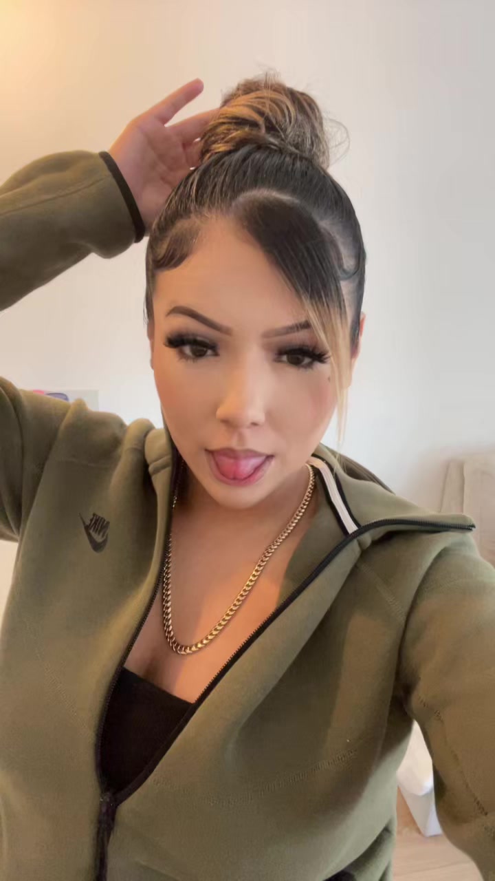 @monicajuanitaa
