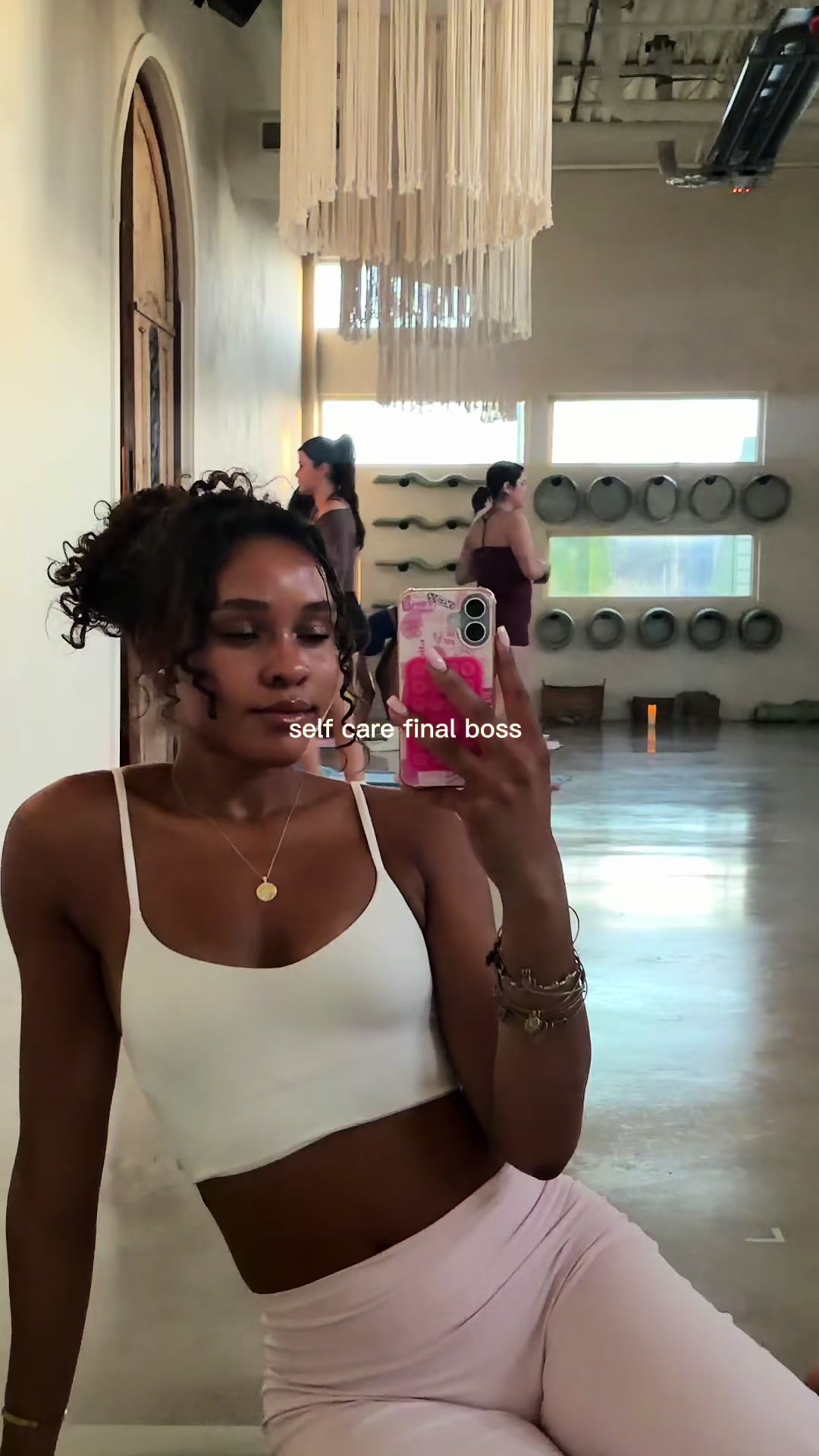 @perrie elise